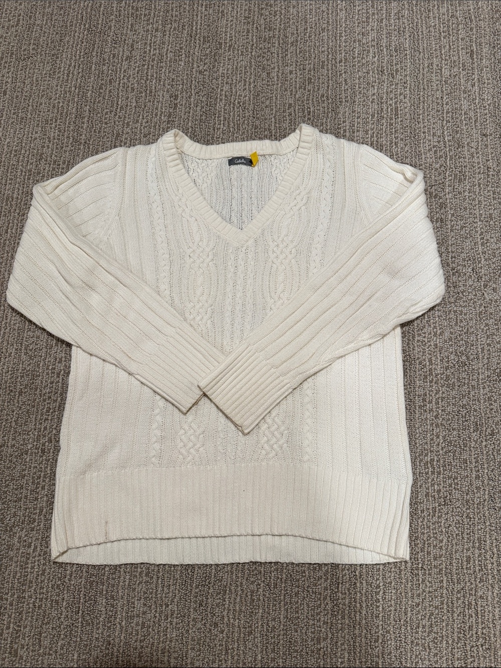 Cabela's Cream Cable Knit V-Neck Sweater